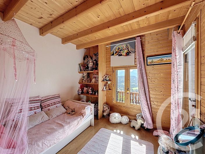 Image No.7-5 Bed House for sale