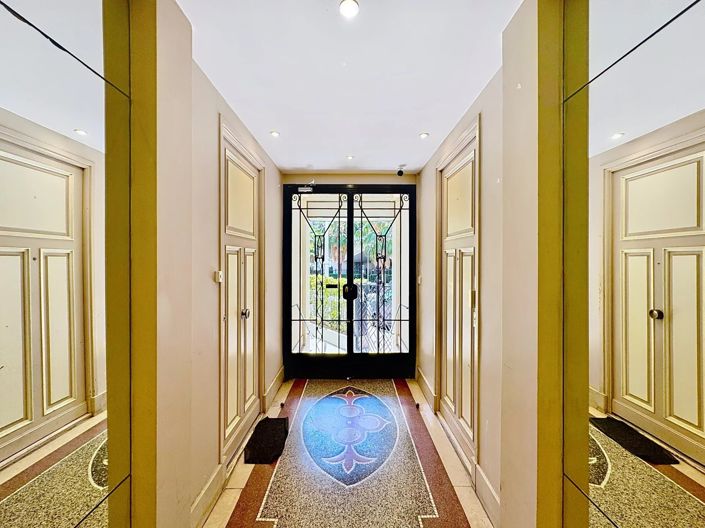 Image No.11-Apartment for sale