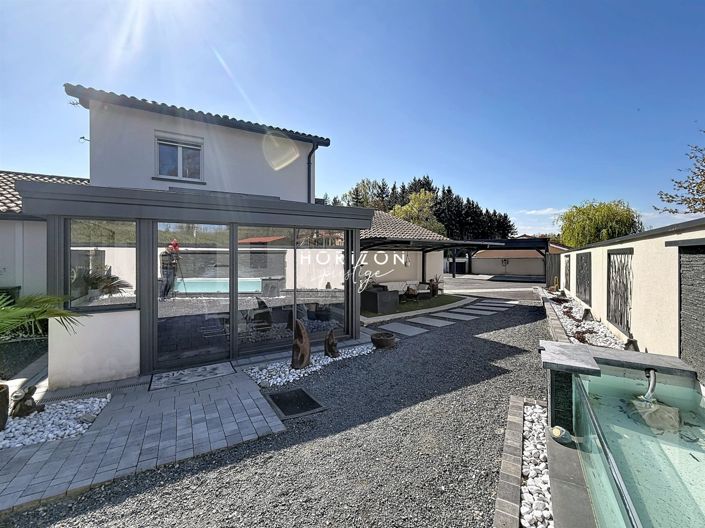 Image No.29-5 Bed Property for sale