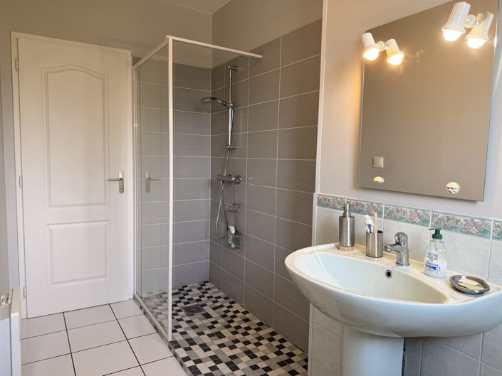Image No.16-3 Bed House for sale