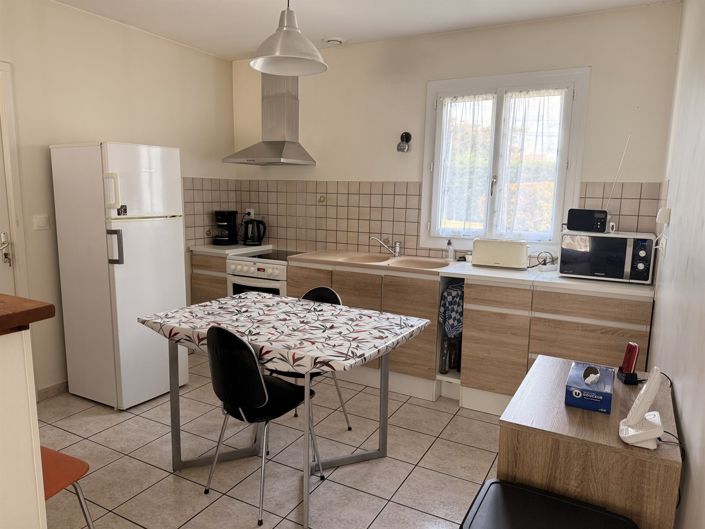 Image No.8-3 Bed House for sale
