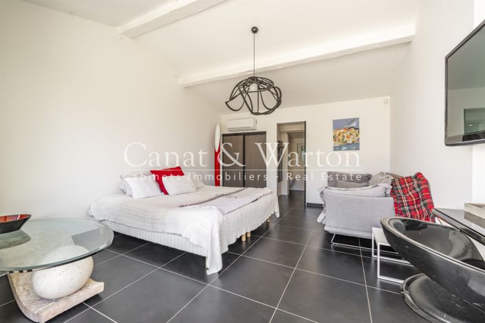 Image No.19-4 Bed House for sale