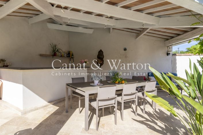 Image No.25-4 Bed House for sale