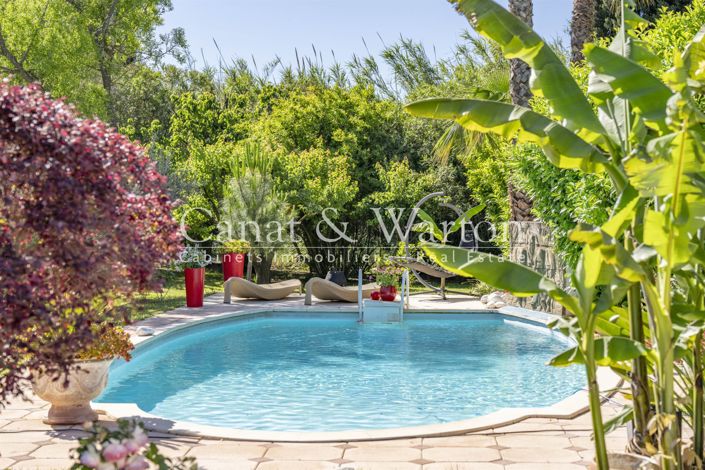 Image No.26-4 Bed House for sale