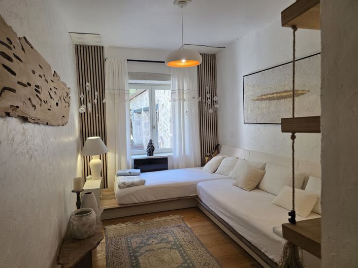 Image No.12-4 Bed House for sale