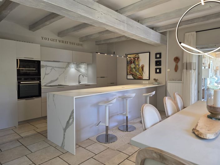 Image No.6-4 Bed House for sale