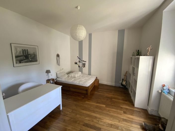 Image No.12-4 Bed Property for sale