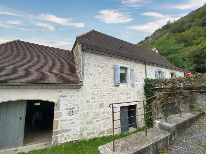Image No.3-3 Bed Property for sale