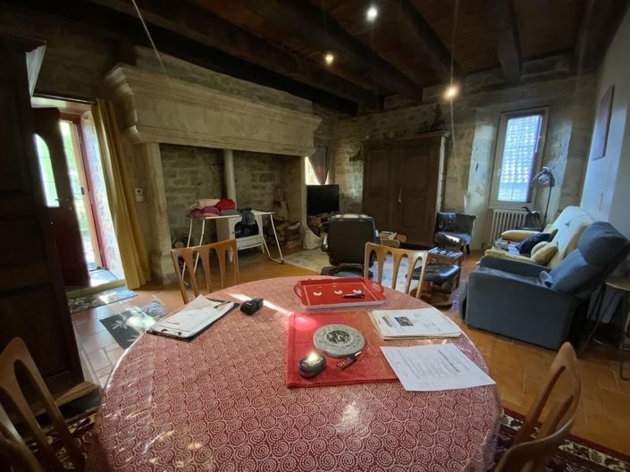 Image No.10-3 Bed Property for sale