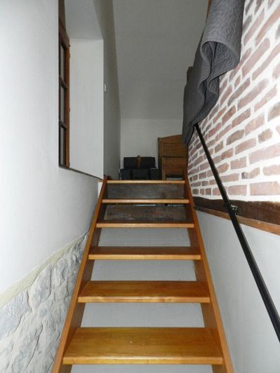 Image No.12-2 Bed Property for sale