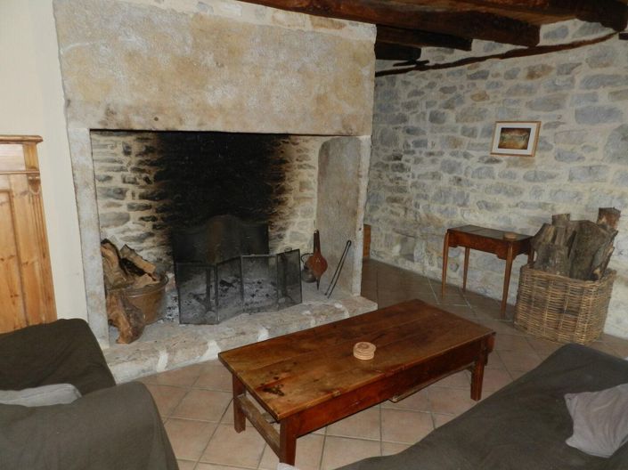 Image No.9-2 Bed Property for sale