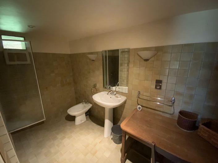 Image No.8-3 Bed Property for sale