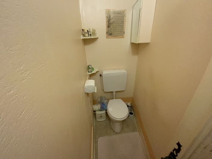 Image No.15-2 Bed Property for sale