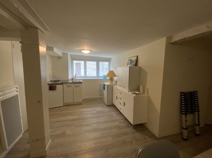 Image No.13-2 Bed Property for sale