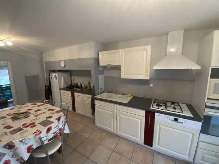 Image No.7-2 Bed Property for sale