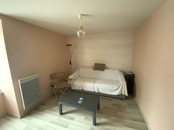 Image No.8-2 Bed Property for sale