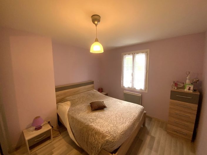 Image No.9-2 Bed Property for sale
