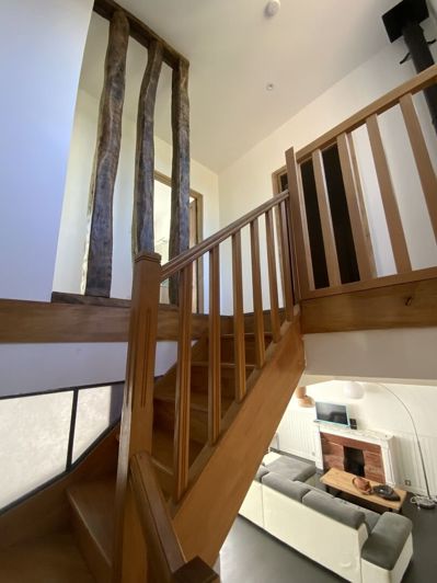 Image No.12-3 Bed Property for sale