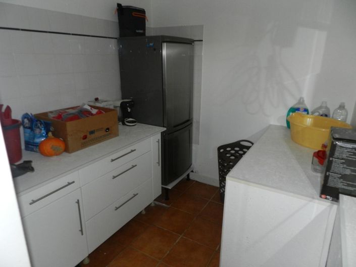 Image No.19-3 Bed Property for sale