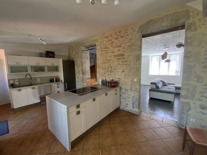 Image No.7-3 Bed Property for sale