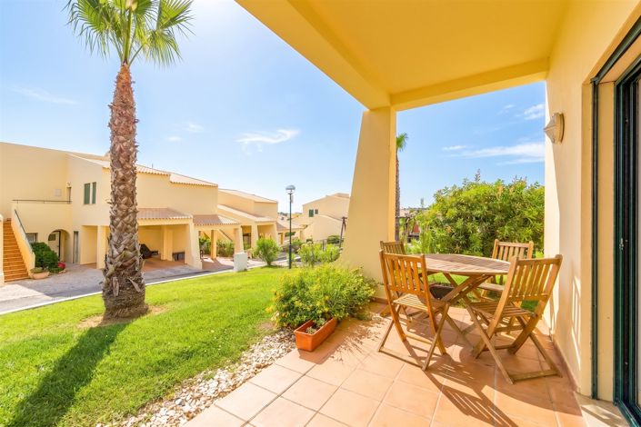 Ground-Floor 2-bedroom apartment in Galé
