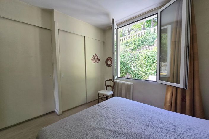 Image No.19-3 Bed House for sale