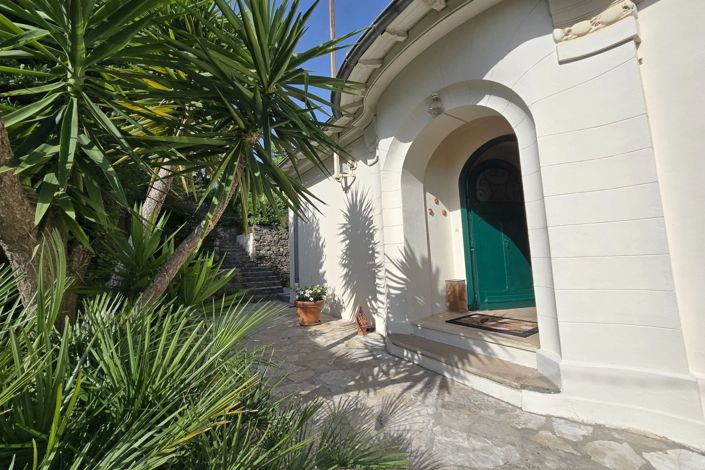 Image No.2-3 Bed House for sale