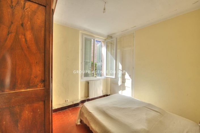 Image No.10-5 Bed House for sale