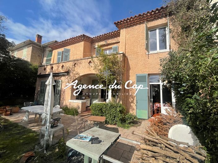 Image No.2-5 Bed House for sale