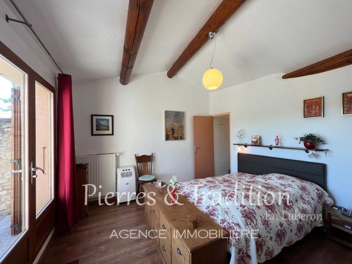 Image No.10-3 Bed House for sale