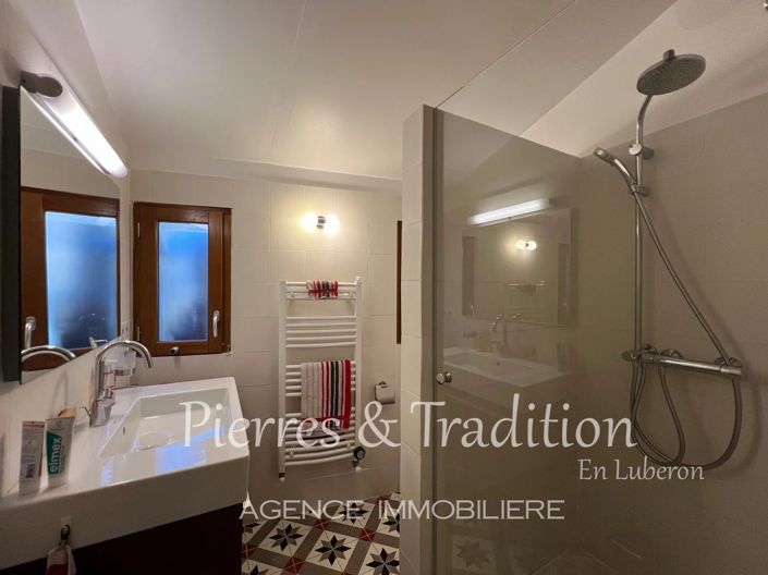 Image No.11-3 Bed House for sale