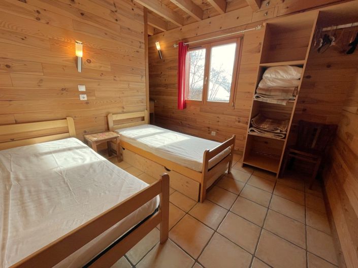 Image No.24-7 Bed Apartment for sale