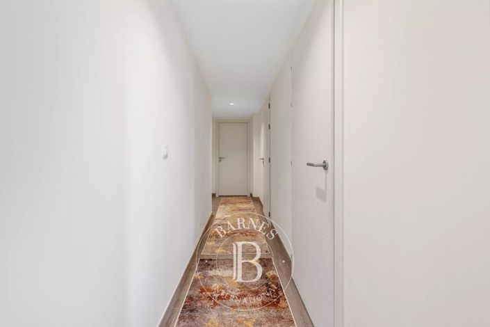 Image No.17-3 Bed Apartment for sale
