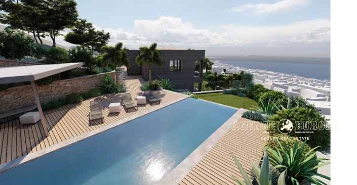 Image No.24-4 Bed House for sale