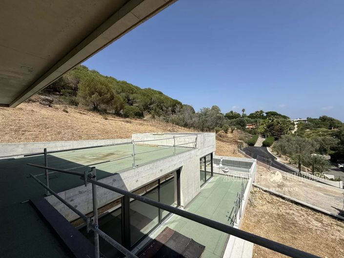 Image No.5-4 Bed House for sale