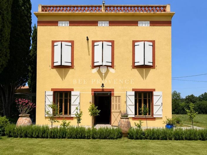 Image No.18-8 Bed House for sale