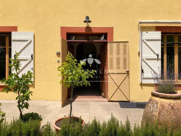Image No.19-8 Bed House for sale