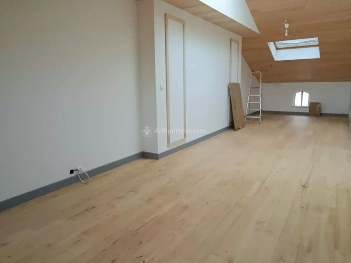 Image No.15-6 Bed House for sale