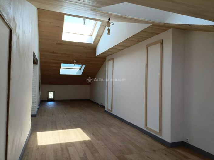 Image No.16-6 Bed House for sale