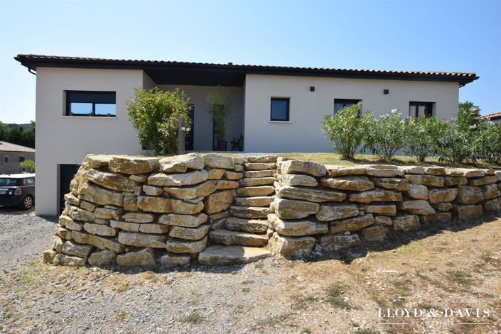 Image No.18-4 Bed House for sale