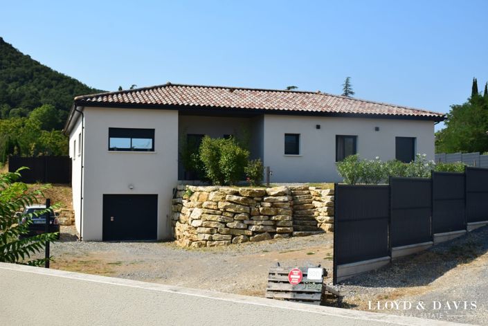 Image No.18-4 Bed House for sale
