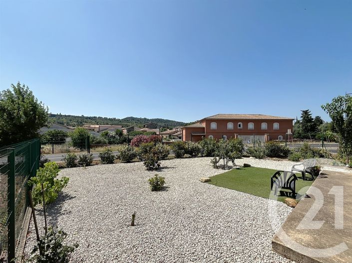 Image No.17-3 Bed House for sale