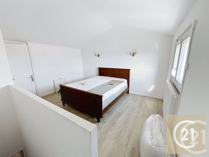 Image No.18-4 Bed House for sale