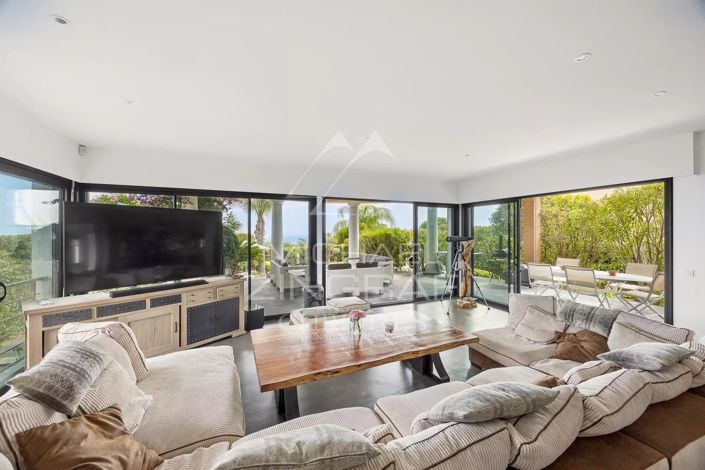 Image No.7-4 Bed House for sale