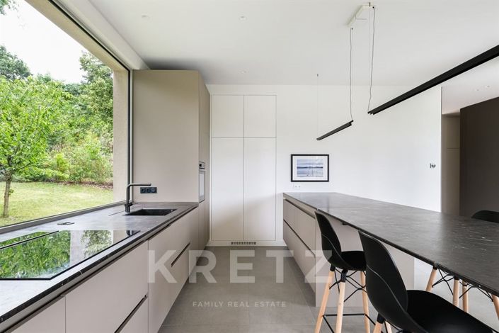 Image No.5-4 Bed House for sale