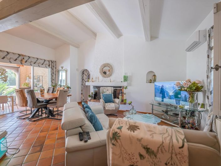 Image No.4-3 Bed House for sale