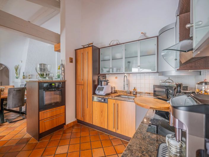 Image No.6-3 Bed House for sale