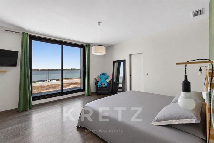 Image No.13-4 Bed House for sale