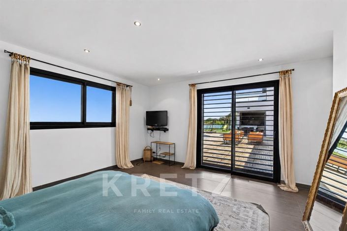 Image No.16-4 Bed House for sale