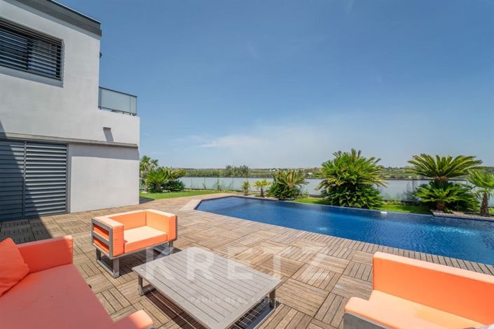 Image No.22-4 Bed House for sale
